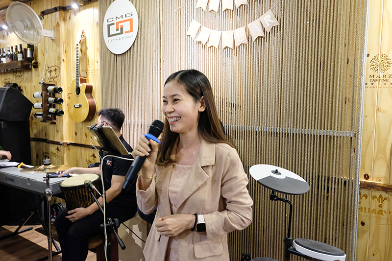 chuong trinh hop mat dt