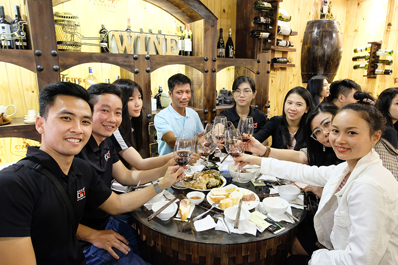 chuong trinh tiec cuoi nam CHD