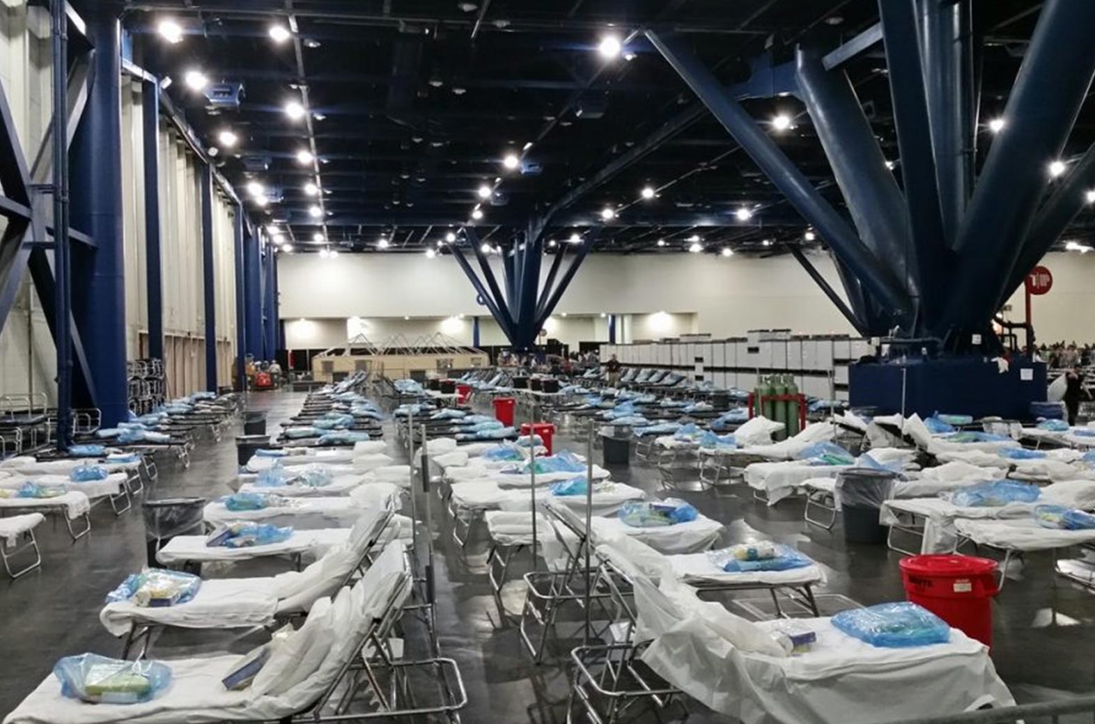 Hướng dẫn thiết kế tạm thời Trung tâm hồi sức tích cực điều trị bệnh nhân COVID-19